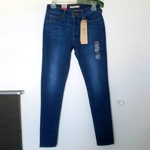 Levi's 710 Super Skinny Jeans